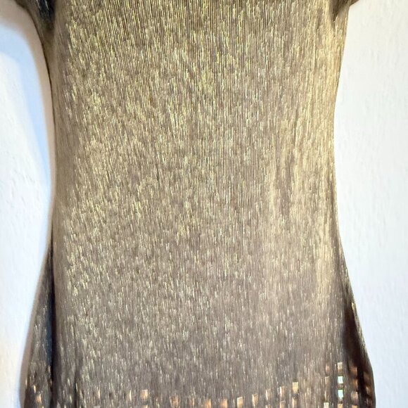 dots brand Gold Metallic Knit V-Neck Sleeveless Tunic Top With Studded Hemline S - Picture 4 of 9